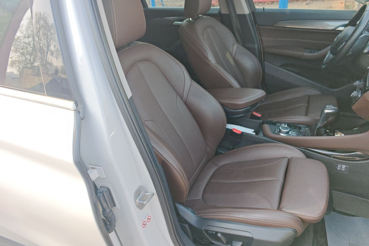 宝马X1新能源 2019款 xDrive25Le 豪华型局部细节41