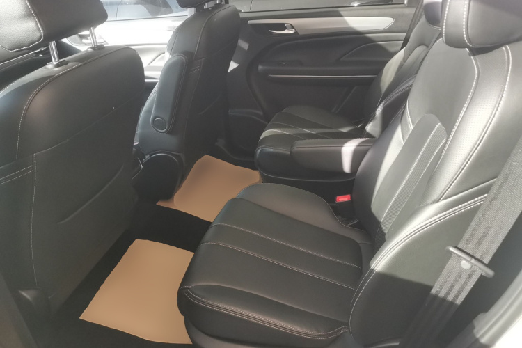 广汽传祺 传祺M6 2019款 270T DCT尊贵版（六座）国VI中控内饰21