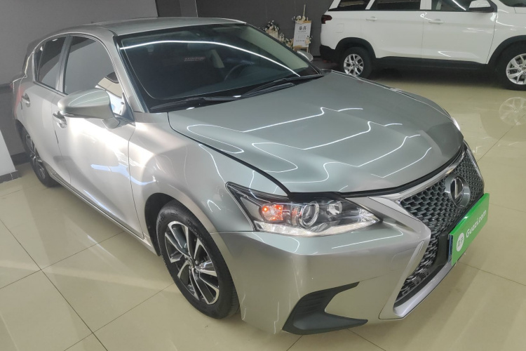 雷克萨斯CT 2017款 CT200h 精英版 单色 国V车身外观3