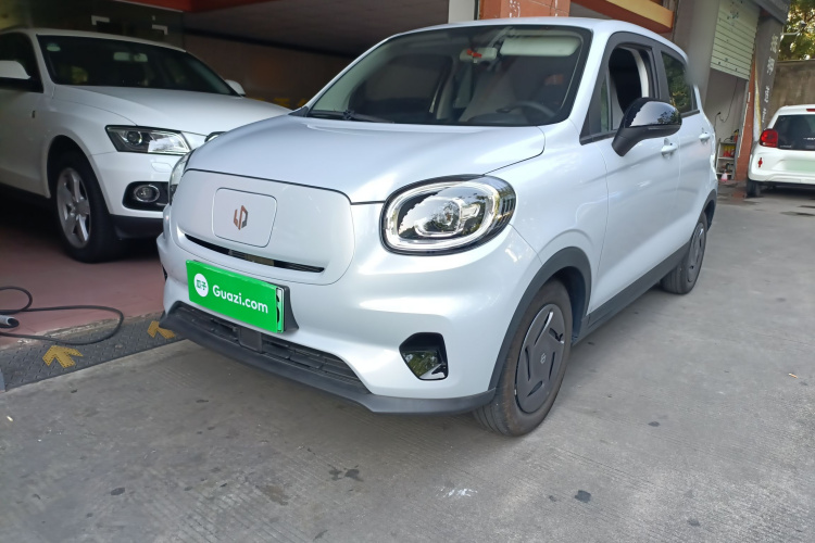 零跑汽车 零跑T03 2023款 200轻享版车身外观1