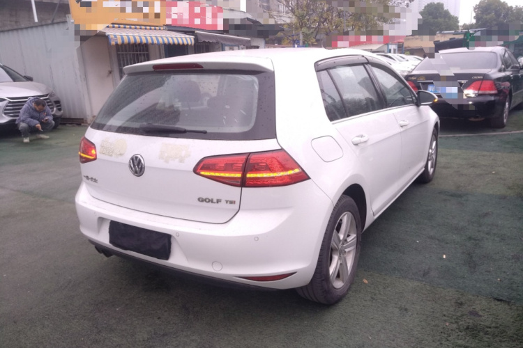 大众 高尔夫 2014款 1.4TSI 手动舒适型车身外观7