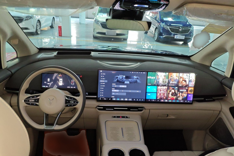 岚图汽车 岚图梦想家 2025款 EV 四驱旗舰鲲鹏版中控内饰12