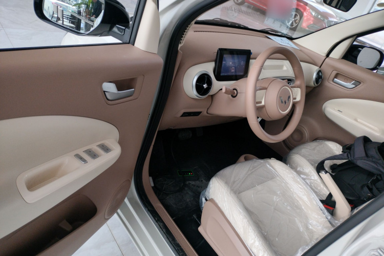 五菱汽车 宏光MINIEV 2025款 四门版 进阶款中控内饰20