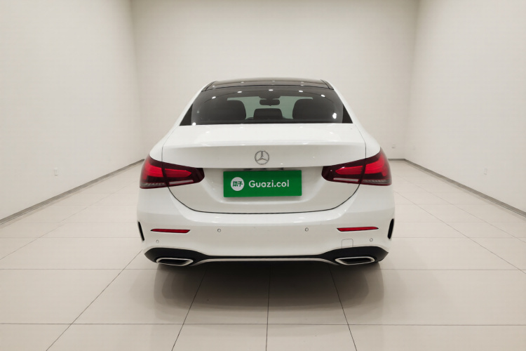 奔驰A级 2020款 A 200 L 运动轿车车身外观6