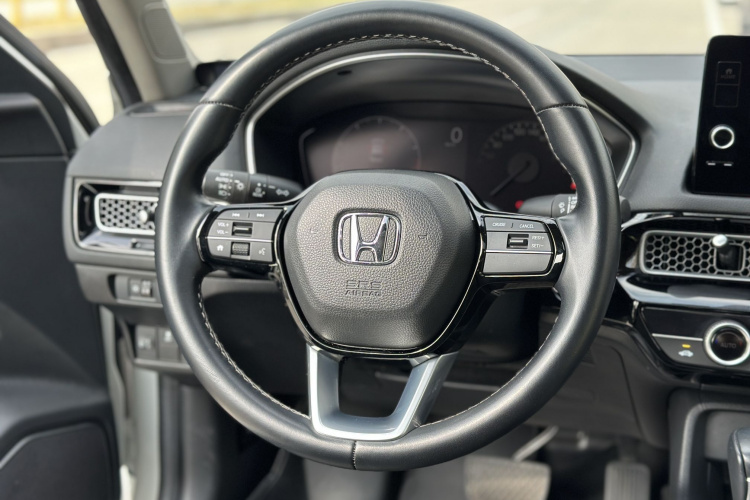 本田 思域 2022款 180TURBO CVT尚擎版局部细节13