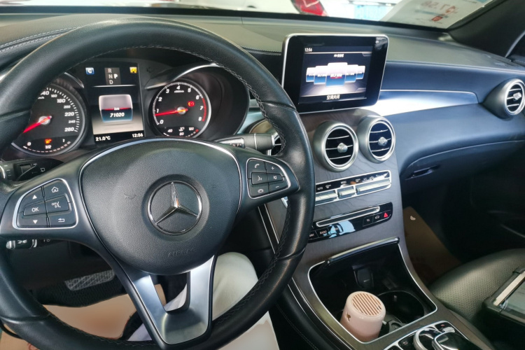 奔驰GLC 2019款 GLC 300 L 4MATIC 动感型中控内饰7002