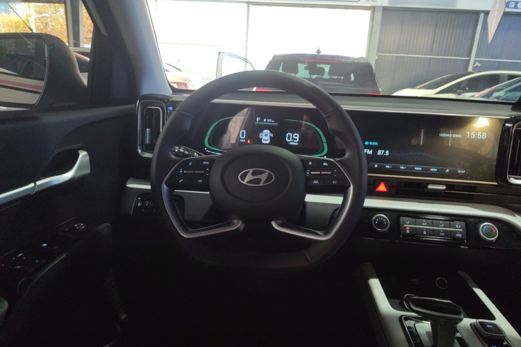 北京现代ix35 2023款 沐飒 2.0L 豪华版DLX中控内饰13