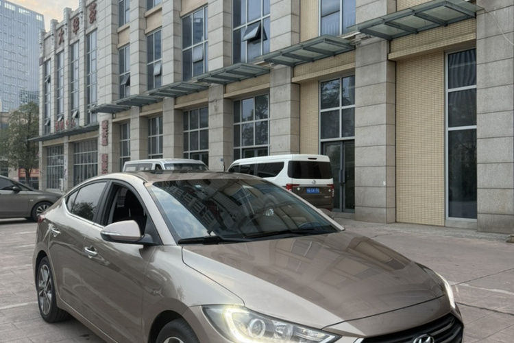 现代 领动 2016款 1.6L 自动智炫·豪华型车身外观6007