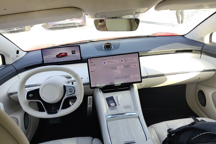 鸿蒙智行 智界S7 2024款 Pro 后驱长航版中控内饰12