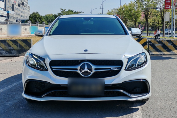 奔驰E级 2019款 E 200 L 运动型车身外观6008