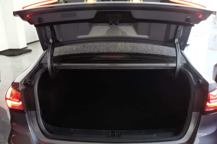 荣威i5 2021款 1.5L 手动钻石版局部细节23