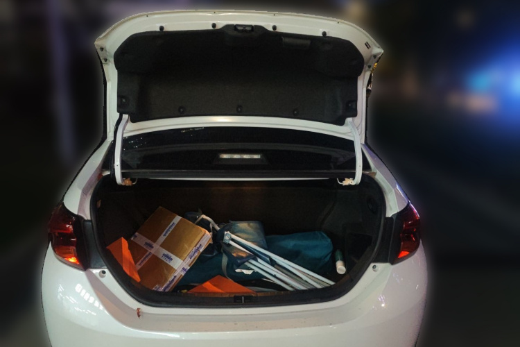 丰田 雷凌双擎E+ 2019款 1.8PH GS E-CVT精英版中控内饰23