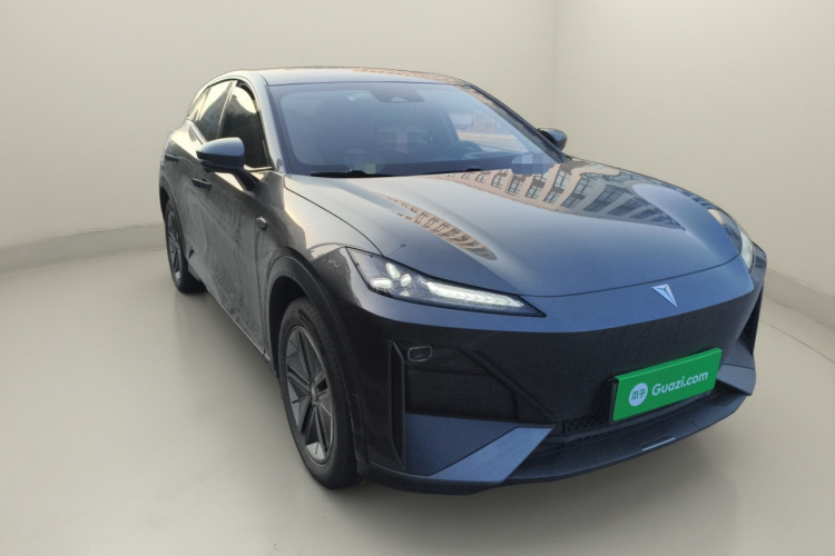 深蓝汽车 深蓝S07 2023款 200Max增程版车身外观3