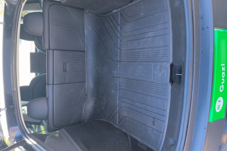 特斯拉 Model Y 2025款 后轮驱动版局部细节23