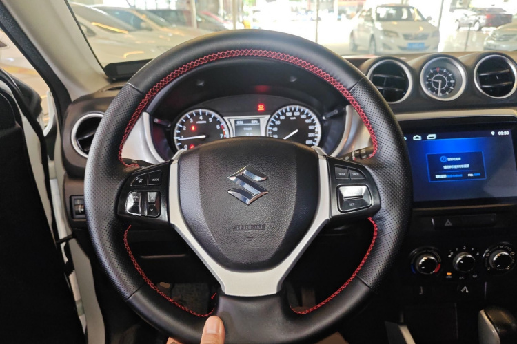 铃木 维特拉 2016款 1.4T 自动两驱精英型局部细节13