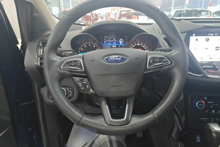 福特 翼虎 2017款 EcoBoost 245 四驱尊翼型局部细节13