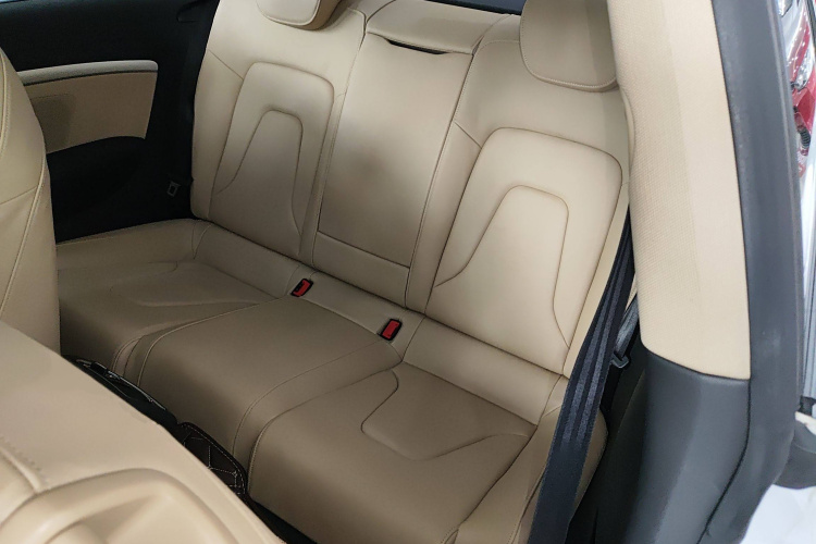 奥迪A5 2014款 Coupe 45 TFSI中控内饰7004