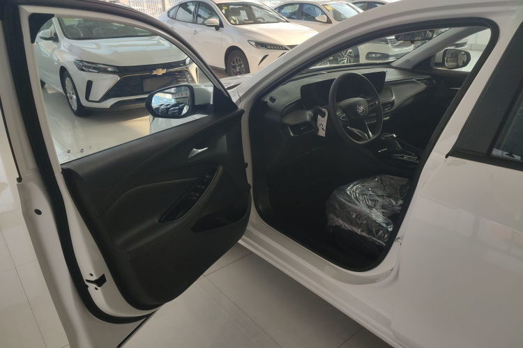 别克 威朗 2023款 Pro 乐享版中控内饰7003