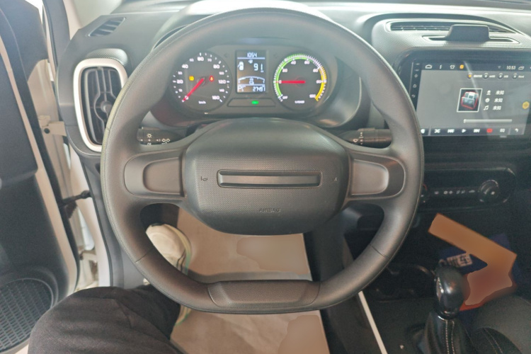 荣威 科莱威CLEVER 2021款 302km新四座超能版中控内饰13