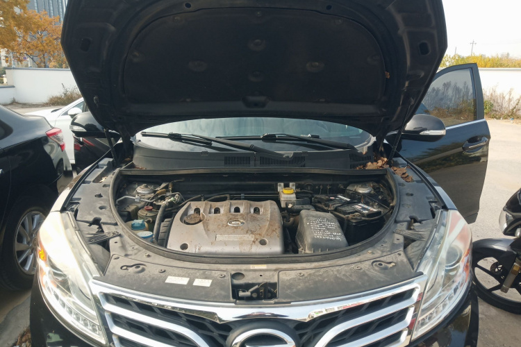 广汽传祺 传祺GS5 2012款 2.0L 手动两驱精英版机舱底盘24