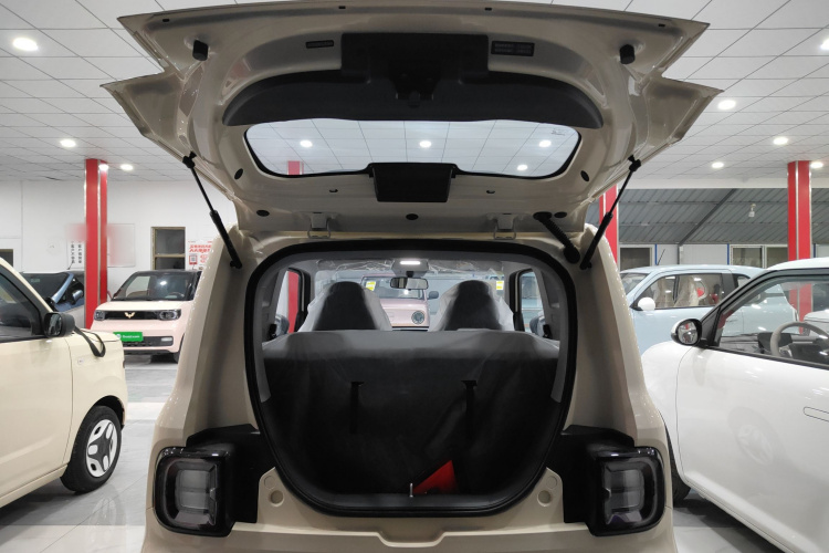 吉利银河 熊猫 2025款 210km 元气熊机舱底盘23