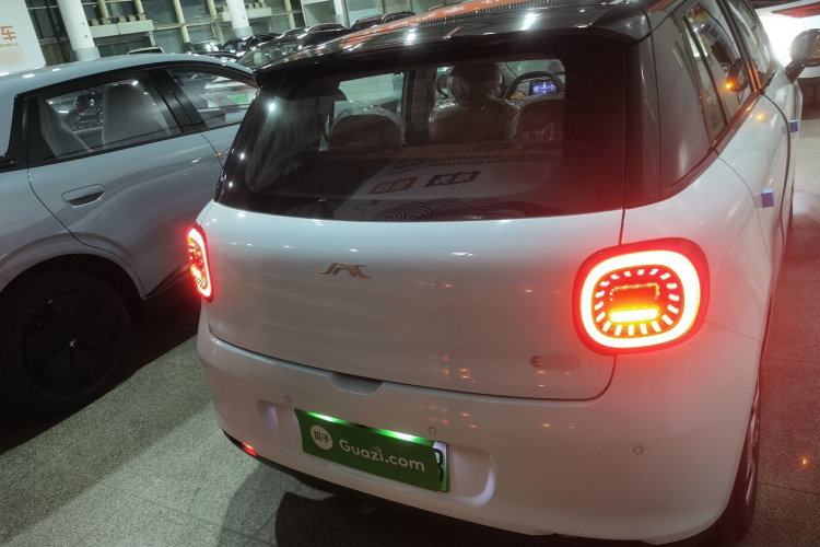 江淮钇为 钇为3 2025款 330km 潮悦版车身外观6004