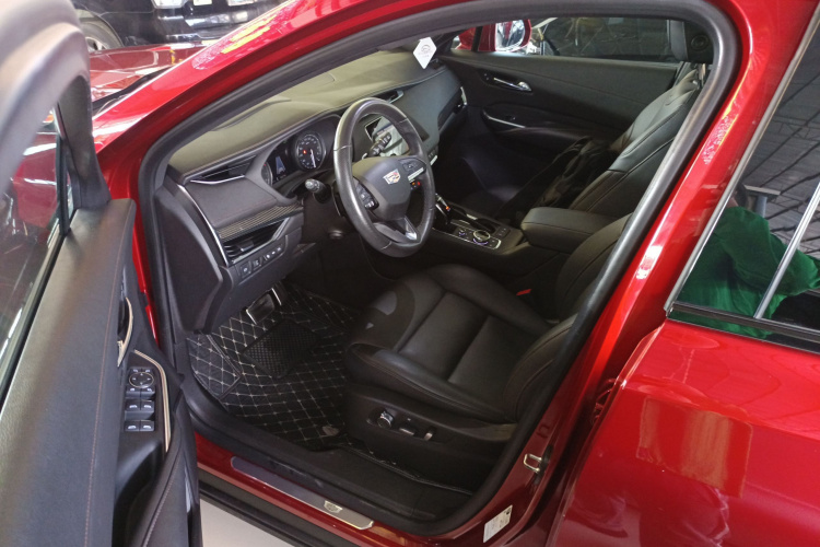 凯迪拉克XT4 2021款 28T 四驱铂金运动版中控内饰20