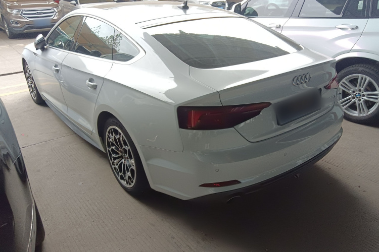 奥迪A5 2017款 Sportback 45 TFSI 时尚型车身外观6003
