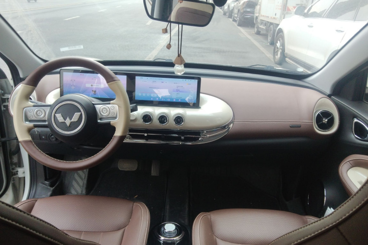 五菱汽车 五菱缤果 2023款 333km 灵犀互联款中控内饰12