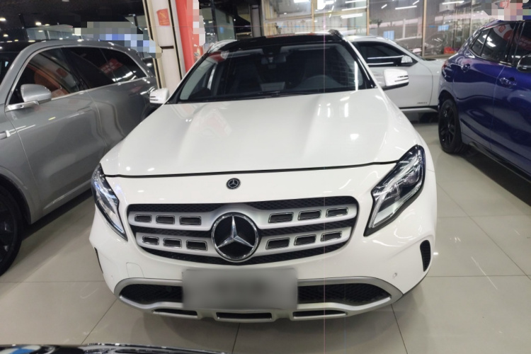 奔驰GLA 2018款 GLA 200 时尚型车身外观6001