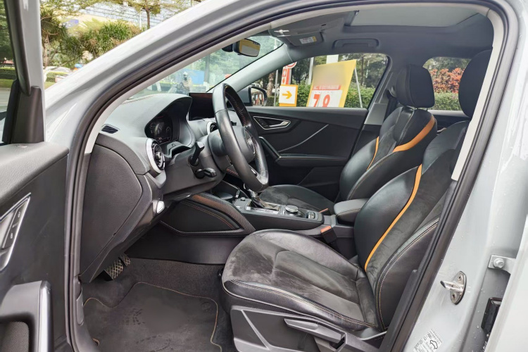 奥迪Q2L e-tron 2022款 Q2L e-tron 纯电智享型中控内饰7007