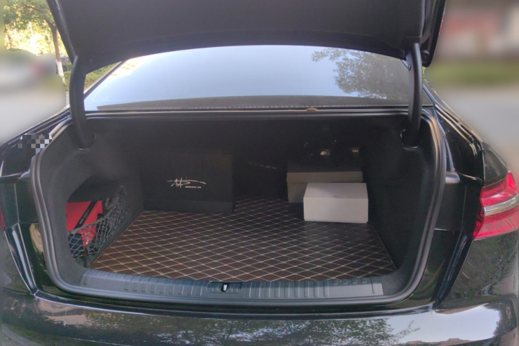 奥迪A6L 2019款 40 TFSI 豪华致雅型中控内饰23