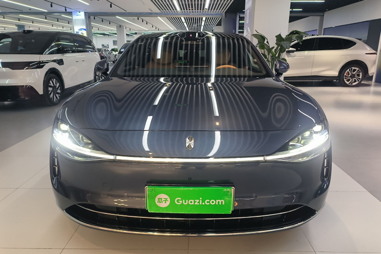 鸿蒙智行 享界S9T 2025款 增程 Ultra长续航版车身外观2