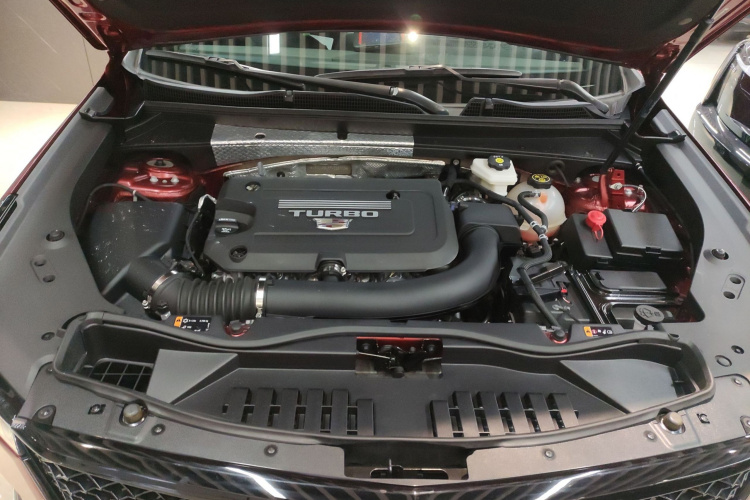 凯迪拉克XT4 2024款 28T 四驱豪华型机舱底盘24