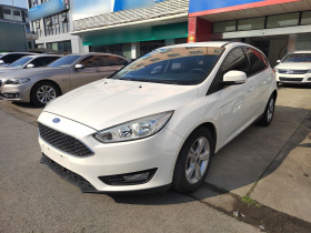 福特 福克斯 2015款 两厢 1.6L 自动舒适型