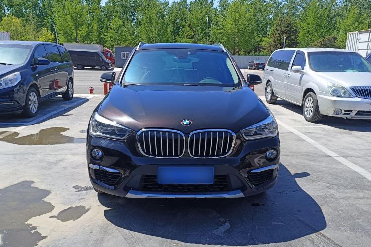 宝马X1 2019款 sDrive18Li 尊享型车身外观6001