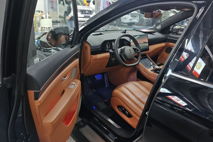 鸿蒙智行 问界M7 2024款 1.5T 智驾四驱Ultra版 5座中控内饰7003