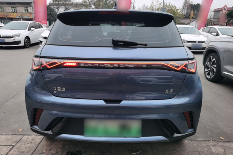 比亚迪 海豚 2025款 420km 自由版车身外观6