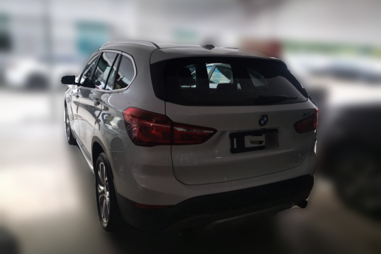 宝马X1 2018款 sDrive20Li 领先型车身外观5