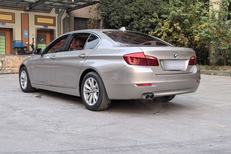宝马5系 2017款 520Li 典雅型车身外观6008