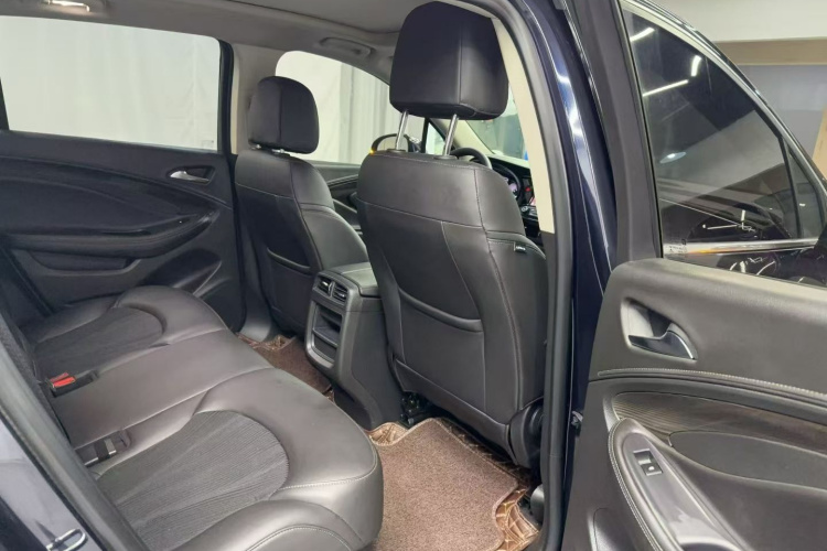 别克 昂科威 2020款 20T 两驱领先型中控内饰7004