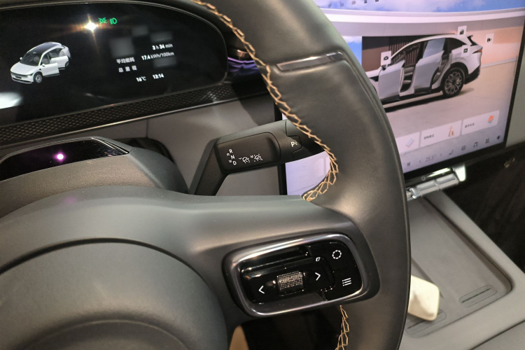 极氪7X 2025款 100kWh 长续航后驱智驾版局部细节18