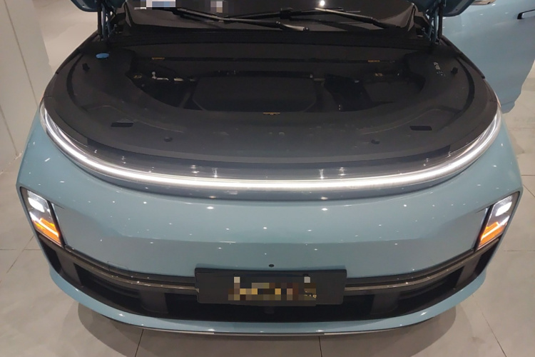 理想汽车 理想L7 2024款 Ultra机舱底盘24
