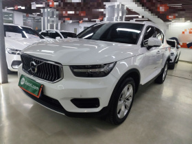 沃尔沃XC40 2020款 T3 智行时尚版