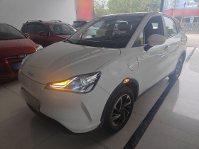 哪吒汽车 哪吒V 2021款 长续航娱乐版升级型