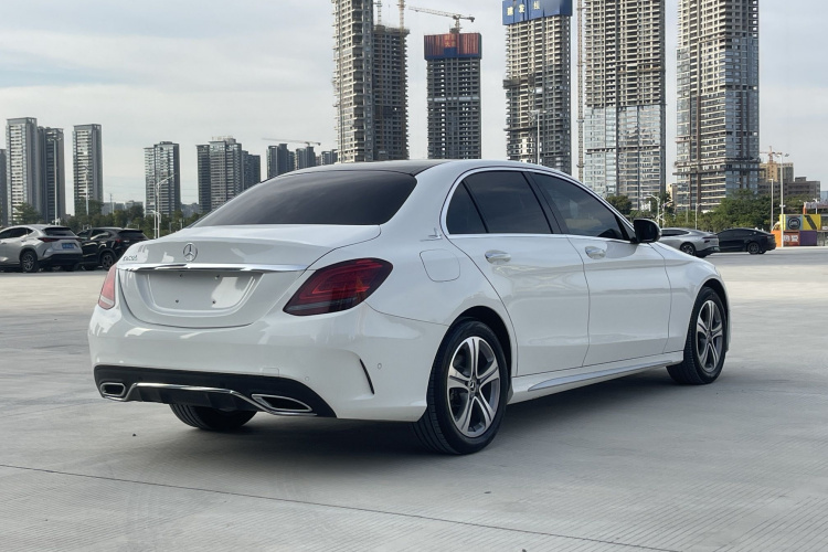 奔驰C级 2021款 C 260 L 运动版车身外观6004