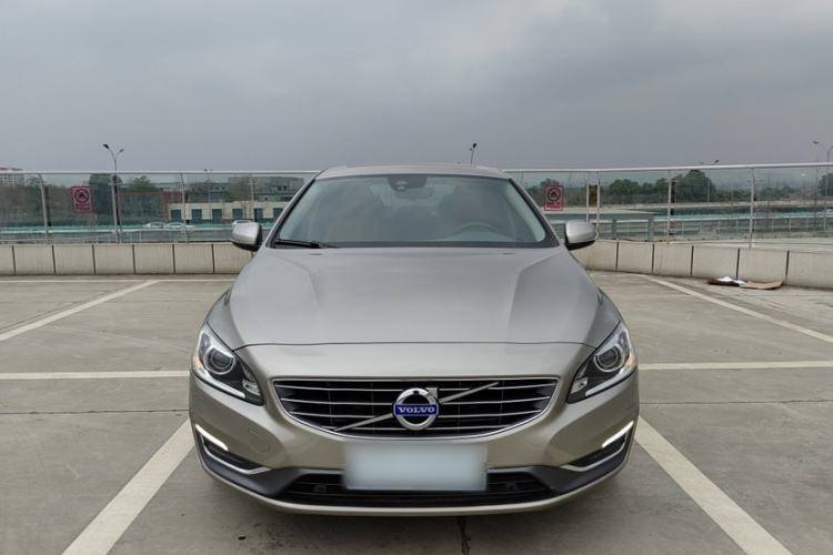 沃尔沃S60 2014款 S60L T5 智驭版车身外观6004