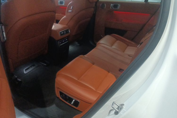 理想汽车 理想L7 2023款 Pro中控内饰21