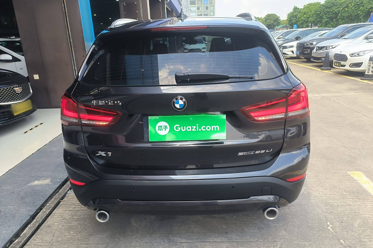 宝马X1 2021款 改款 sDrive25Li 领先型车身外观6004