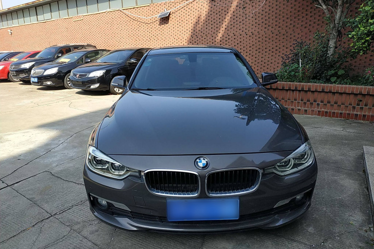 宝马3系 2017款 320Li 时尚型车身外观2